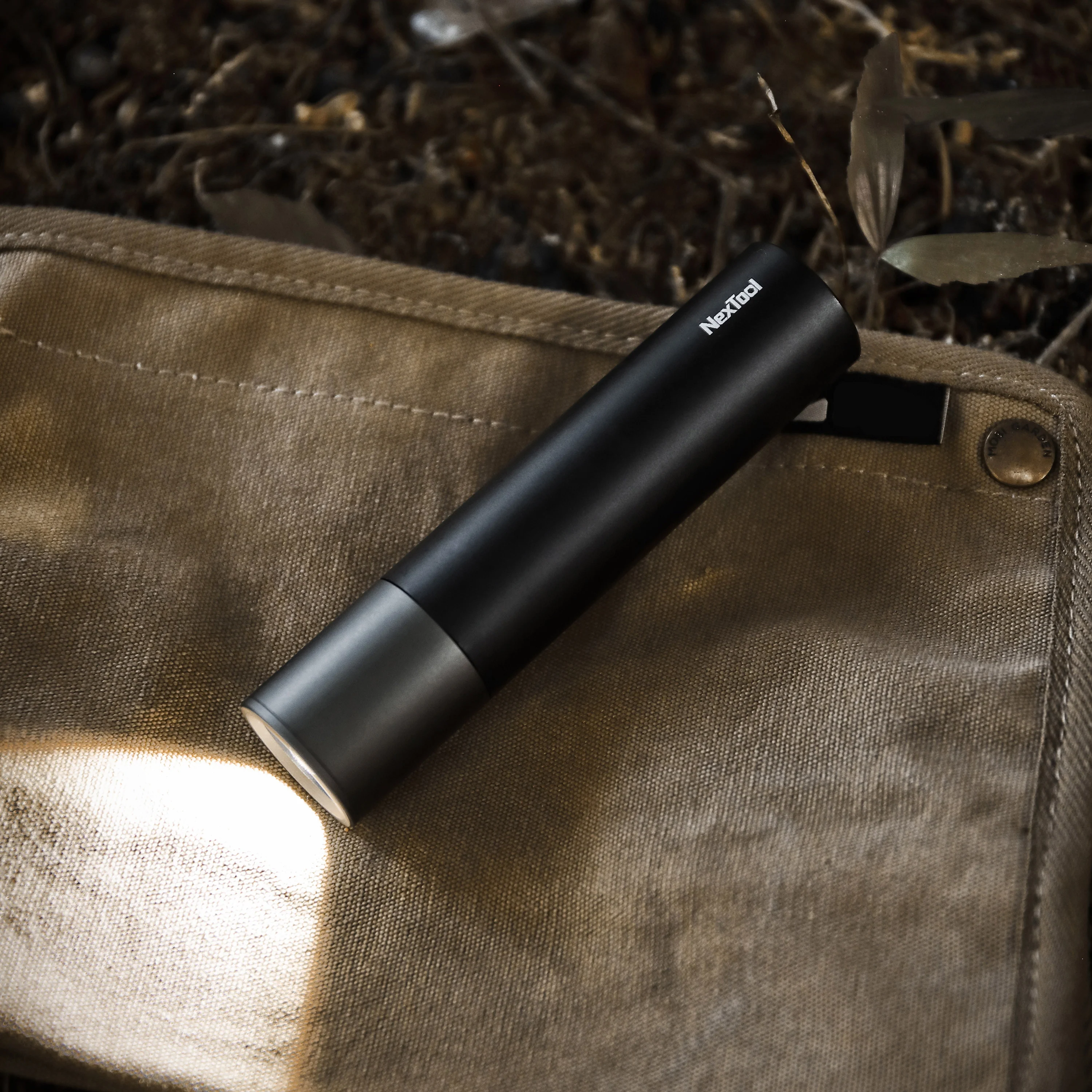 Outdoor Strong Flashlight NexTool® - Image 3